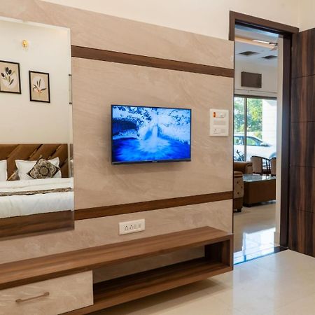 Green Galaxy Villa Амритсар Экстерьер фото