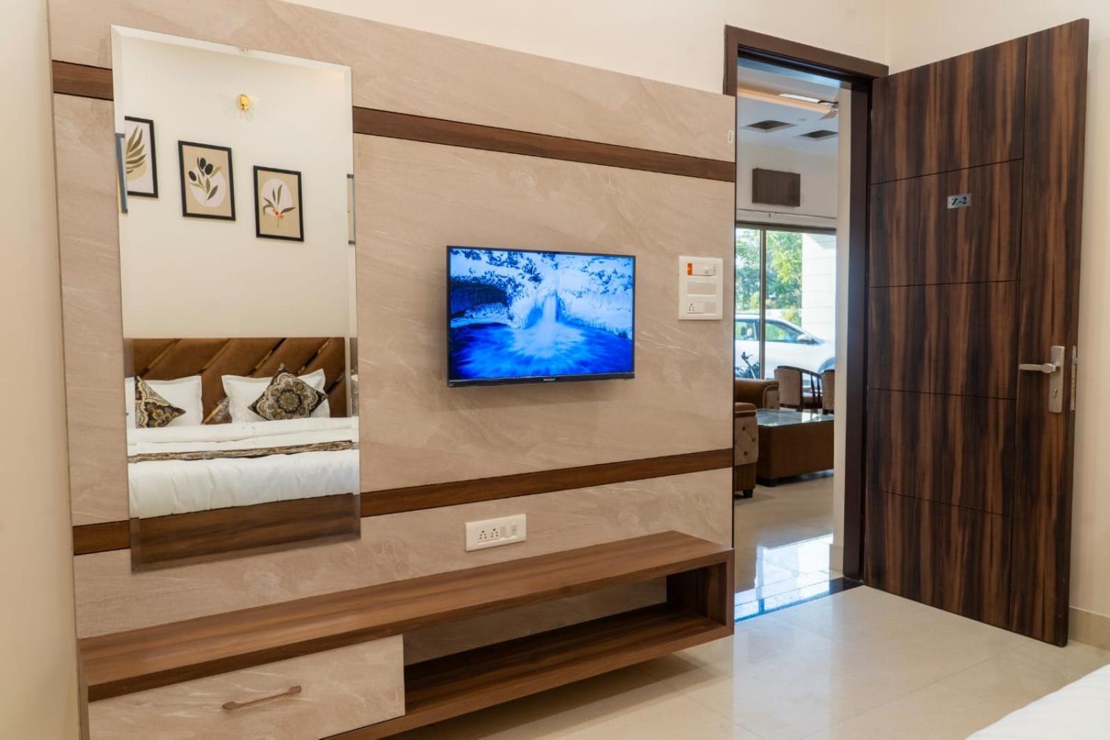 Green Galaxy Villa Амритсар Экстерьер фото