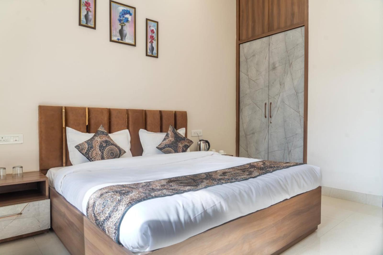 Green Galaxy Villa Амритсар Экстерьер фото